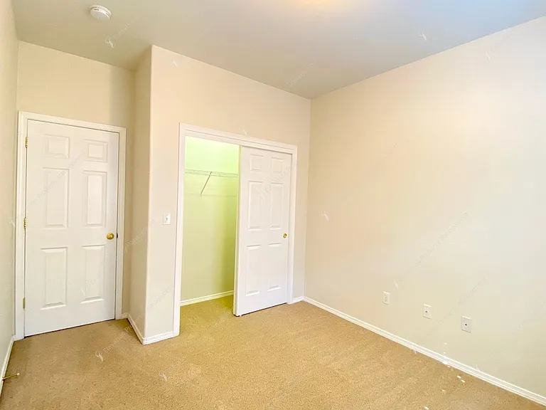 61311 Brookside Loop — Photo 14