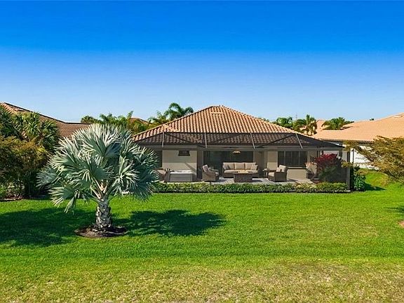 2nd image of 10085 Avalon Lake CIR