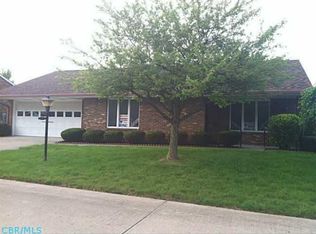 1036 Armsgate Rd, Springfield, OH 45503