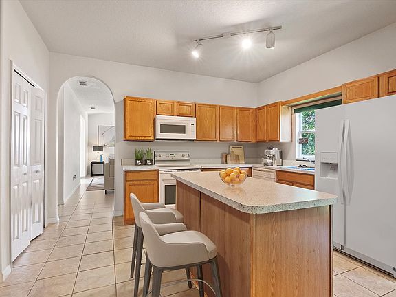 Virtually Staged photo