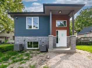 907 McKay Ave #B, Windsor, ON N9B 2A4