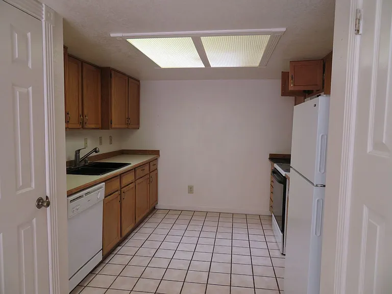 654 Rouault Ave — Photo 7