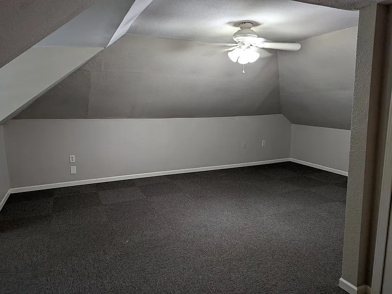 1609 S Barrett Ave — Photo 13