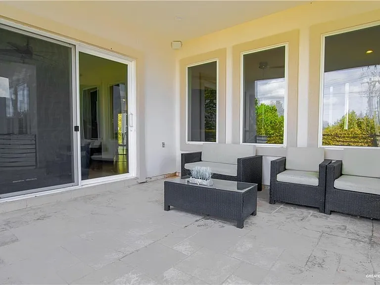 309 N Mockingbird Ave #H — Photo 18