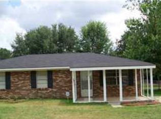 1202 Nixon Dr, Albany, GA 31705