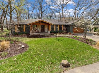 665 Cleveland Pkwy, Williams Bay, WI 53191