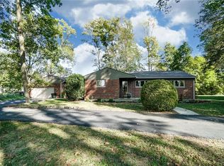 7542 Sunrise Dr, Springfield, OH 45502