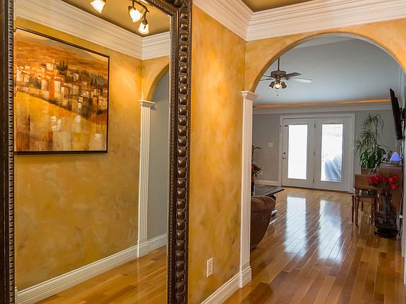 2nd image of 105 Christa Ln