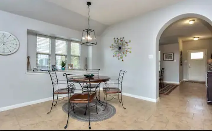 323 Sycamore St — Photo 21