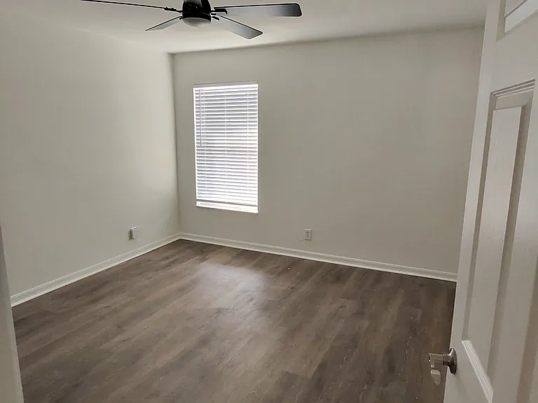 Rear bedroom 2