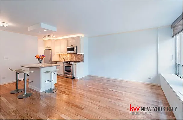 Rented by Keller Williams NYC | media 25