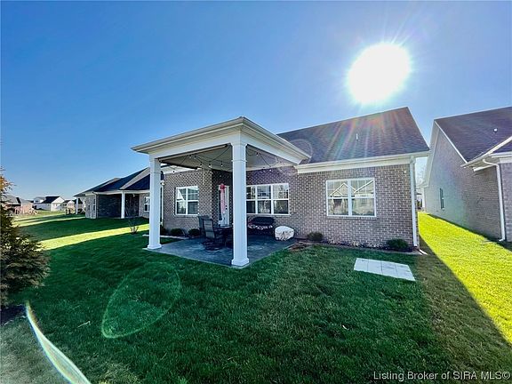 2nd image of 2073 Prestwick Place