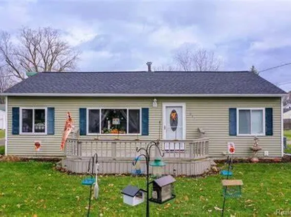 1051 Tracy St, Owosso, MI 48867