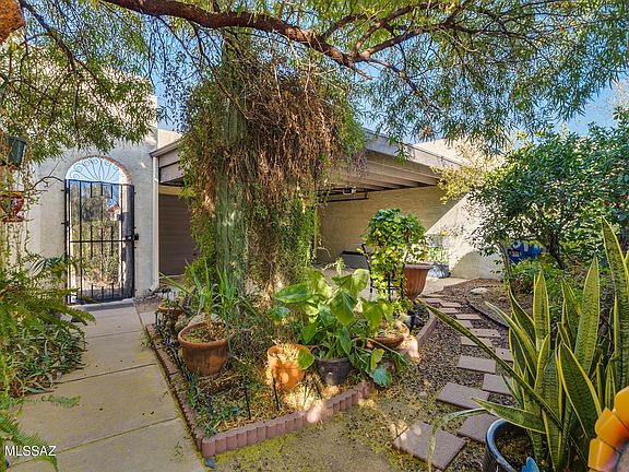 5th image of 1401 W Calle Platino