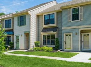 151 Wyndham Pl, Robbinsville, NJ 08691