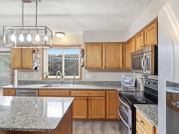 4th image of 17042 Eventide Way