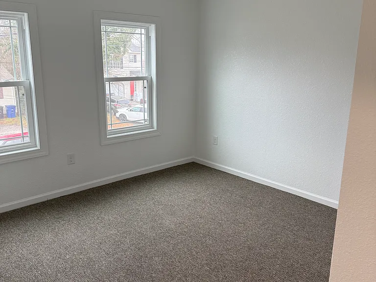 1440 Lasalle Ave — Photo 7
