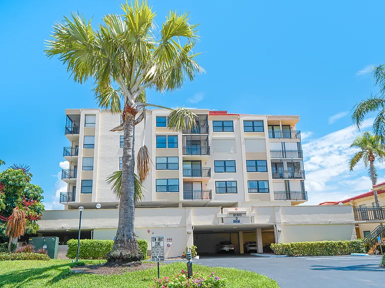 6180 Sun Blvd #506 — Photo 37