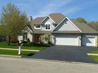 5324 Parliament Pl, Rockford, IL 61107