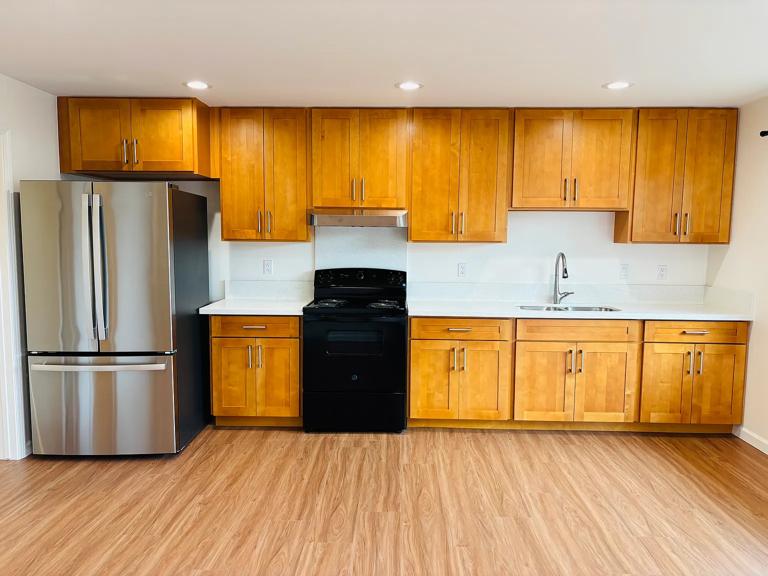 2 bed, 780 sqft, $2,500 — Photo 1