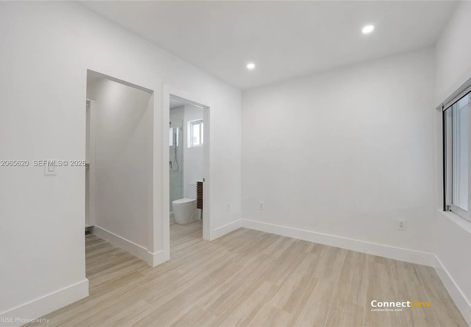 3 bed, 3.0 bath, 1500 sqft, $5,500 — Photo 3
