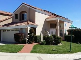 7453 Hollaway Rd, Rancho Cucamonga, CA 91730