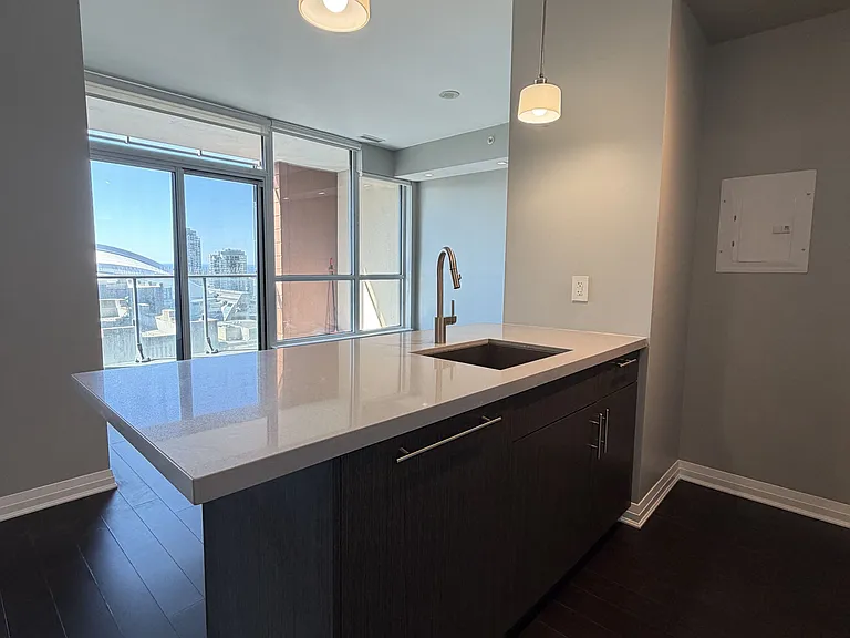 8 Mercer St #2107 — Photo 8