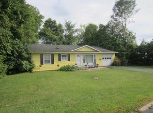 3 Mohawk Rd, Plattsburgh, NY 12901