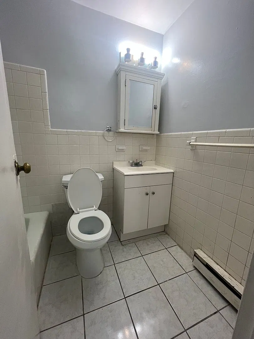 65 James St — Photo 3