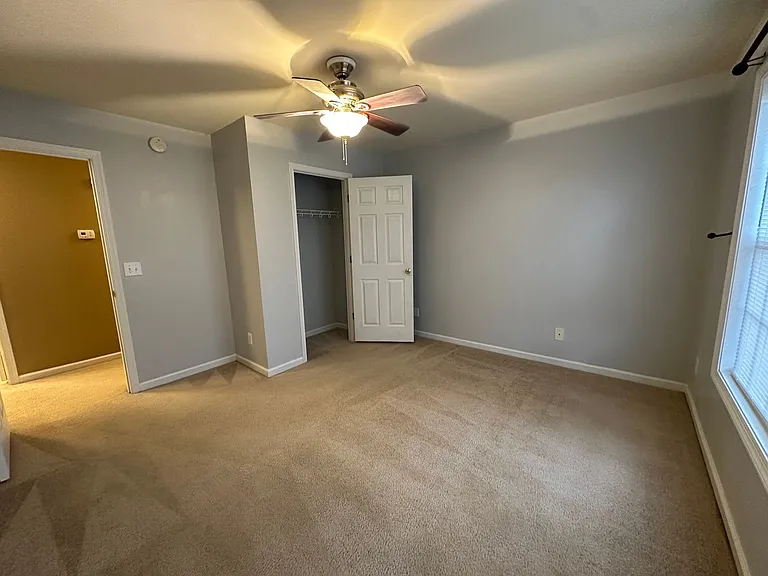 303 Princess Anne Cir — Photo 12