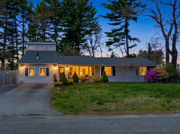 49 Francine Rd, Raynham, MA 02767