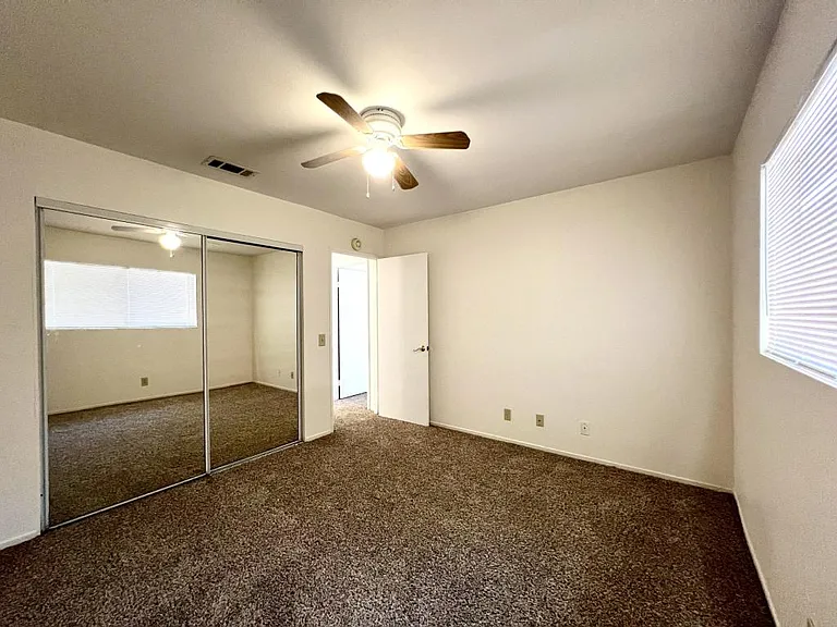 6816 Hemp Ct — Photo 11