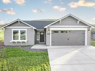 242 Ladera St, Prosser, WA 99350