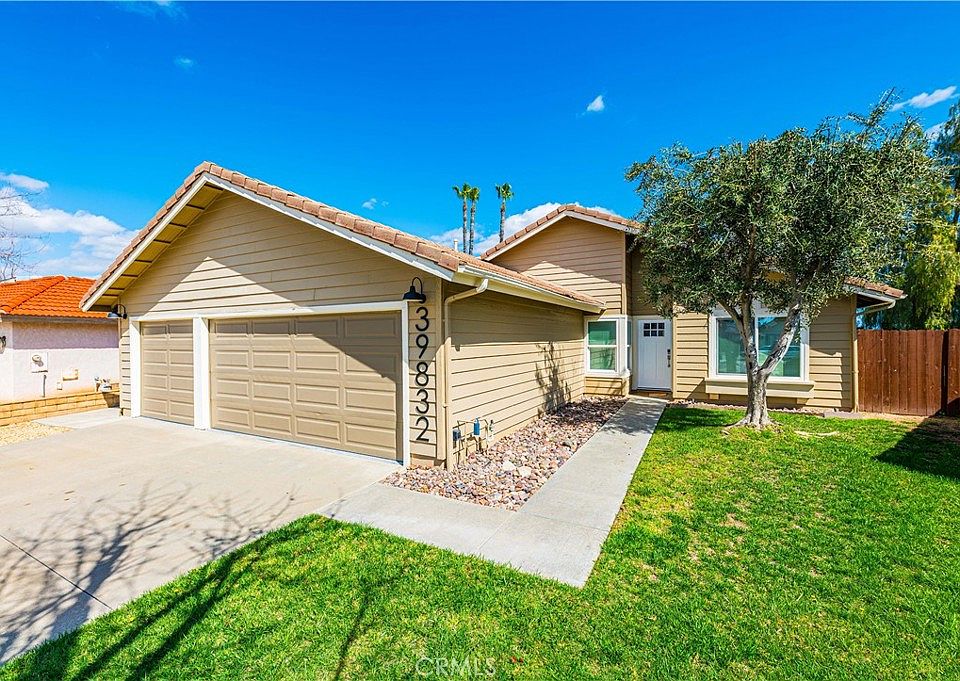 1st image of 39832 Pin Oak Ct