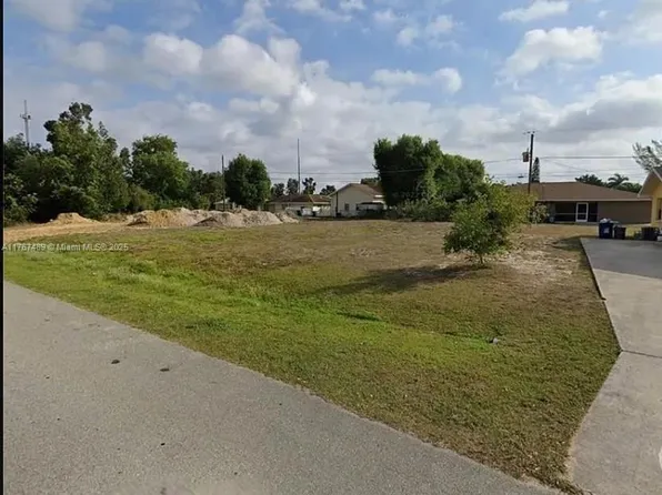 17387 Barbara Dr, Fort Myers, FL 33967