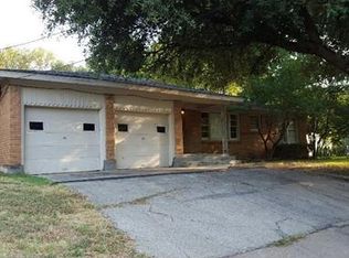 406 Graham St, Cleburne, TX 76033