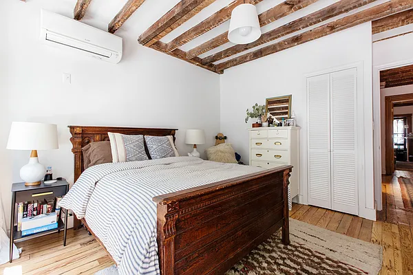 Rented by Owner | media 9