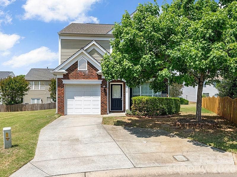 1st image of 2450 Normancrest Ct