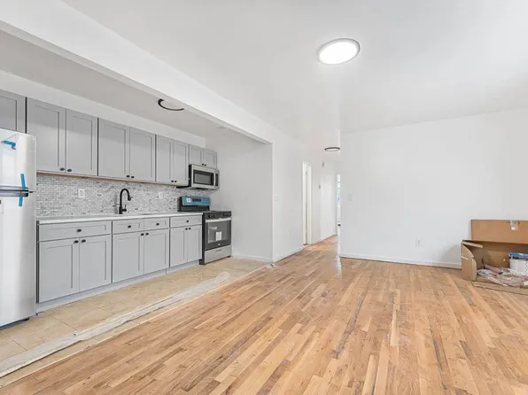 1400 Prospect Avenue image 2 of 9
