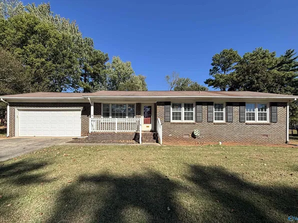 102 Stanley Ave, Madison, AL 35758