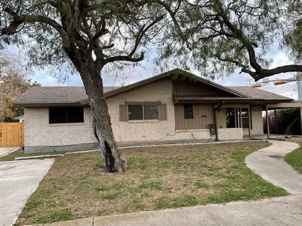 1066 Burkshire Dr, Corpus Christi, TX 78412