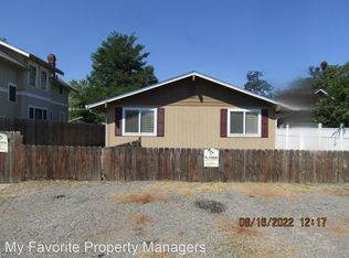 528 Plum St, Medford, OR
