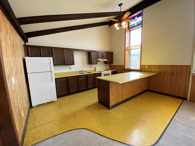 928 Lincoln Ave — Photo 5