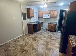 937 E Jarvis Ave, Hazel Park, MI 48030