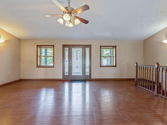 5th image of 229 Shore Acres Drive