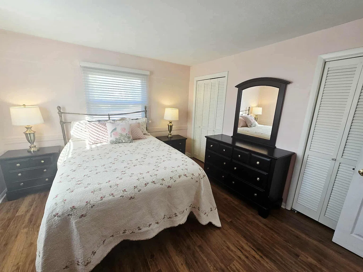 3 bed, 1196 sqft, $2,500 — Photo 4