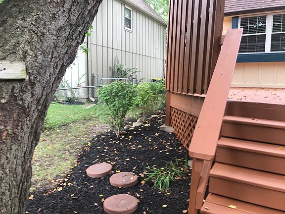 5th image of 10615 W 99th St