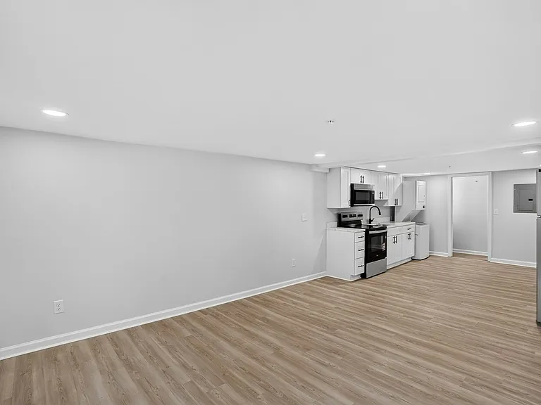 428 S Governors Ave #A — Photo 14