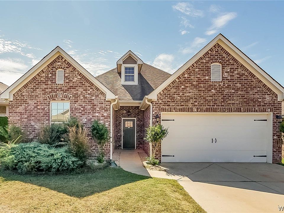 1st image of 411 Prairie Field Dr