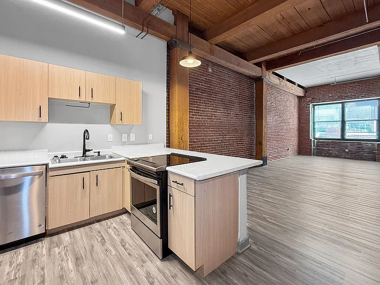 Emery Lofts — Photo 10